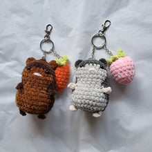 Load image into Gallery viewer, Crochet hamster keyring/bag-charm

